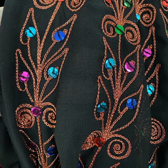 Boho gypsy black Belly Dance sequin halter top - Picture 4 of 8